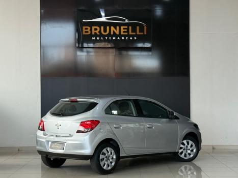 CHEVROLET Onix Hatch 1.4 4P FLEX LT, Foto 3