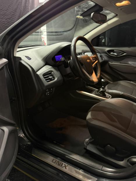 CHEVROLET Onix Hatch 1.4 4P FLEX ACTIV, Foto 7