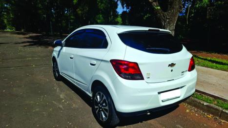 CHEVROLET Onix Hatch 1.4 4P FLEX LTZ, Foto 4