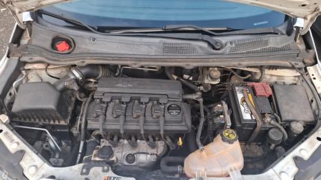 CHEVROLET Onix Hatch 1.4 4P FLEX LTZ, Foto 7