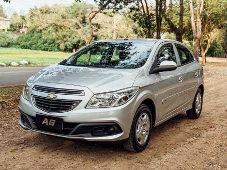 CHEVROLET Onix Hatch 1.0 12V 4P FLEX LT, Foto 4