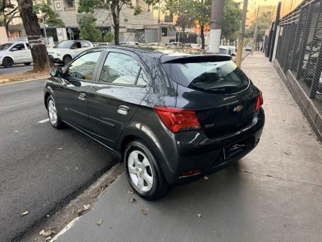 CHEVROLET Onix Hatch 1.4 4P FLEX LT AUTOM�TICO, Foto 7
