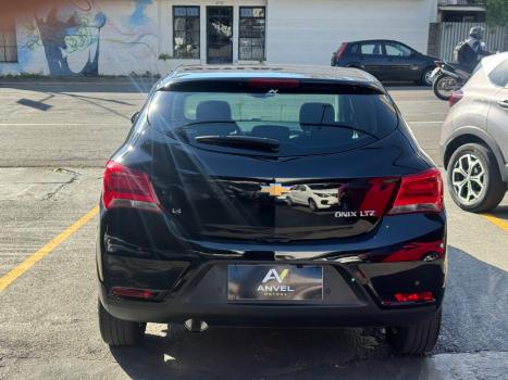 CHEVROLET Onix Hatch 1.4 4P FLEX LTZ AUTOM�TICO, Foto 4
