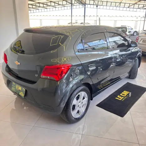 CHEVROLET Onix Hatch 1.4 4P FLEX LT, Foto 9