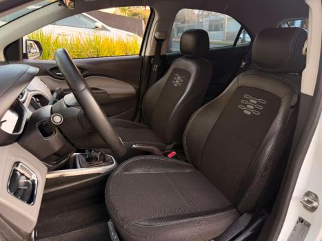 CHEVROLET Onix Hatch 1.4 4P FLEX LT, Foto 12