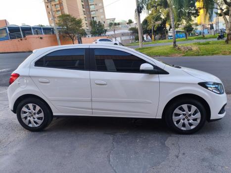 CHEVROLET Onix Hatch 1.4 4P FLEX LT, Foto 6