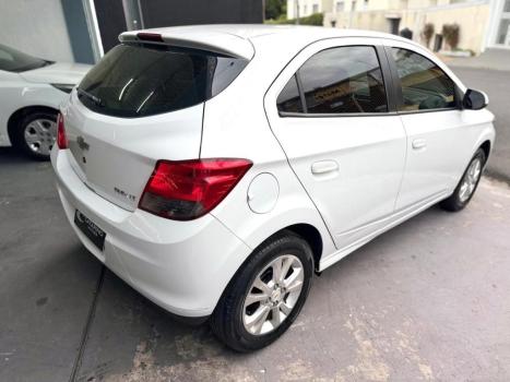 CHEVROLET Onix Hatch 1.0 4P FLEX LT LOLLAPALOOZA, Foto 7
