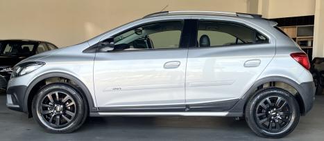 CHEVROLET Onix Hatch 1.4 4P FLEX ACTIV AUTOM�TICO, Foto 3