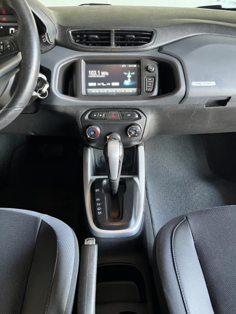 CHEVROLET Onix Hatch 1.4 4P FLEX ACTIV AUTOM�TICO, Foto 14