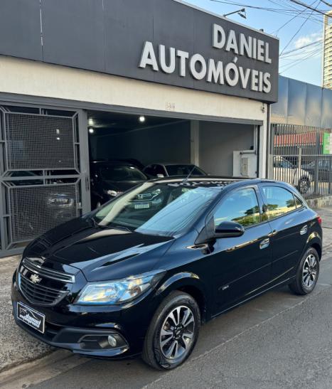 CHEVROLET Onix Hatch 1.4 4P FLEX LTZ, Foto 2