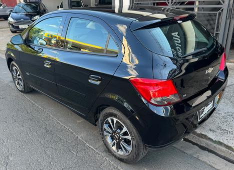 CHEVROLET Onix Hatch 1.4 4P FLEX LTZ, Foto 17