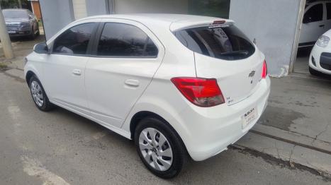 CHEVROLET Onix Hatch 1.4 4P FLEX LT, Foto 4