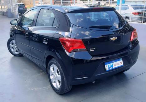 CHEVROLET Onix Hatch 1.4 4P FLEX LT, Foto 4