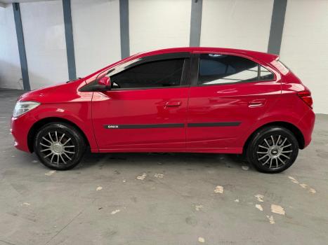 CHEVROLET Onix Hatch 1.0 4P FLEX LS, Foto 2
