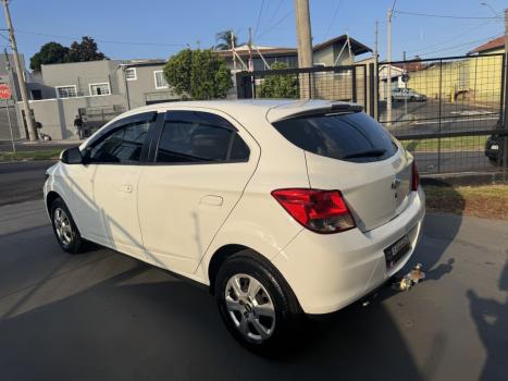 CHEVROLET Onix Hatch 1.4 4P FLEX LT, Foto 4