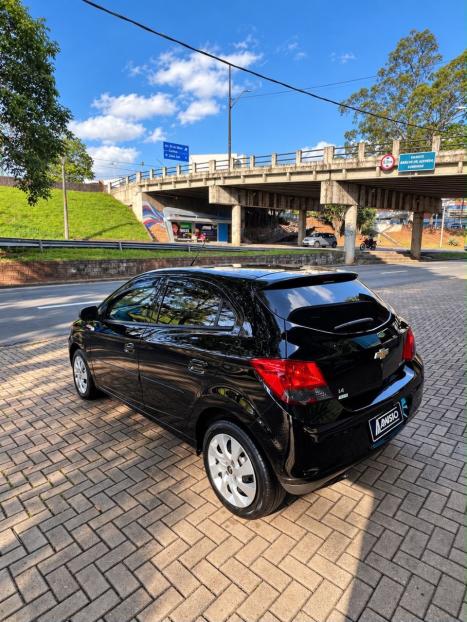 CHEVROLET Onix Hatch 1.4 4P FLEX LT, Foto 6