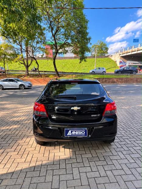 CHEVROLET Onix Hatch 1.4 4P FLEX LT, Foto 7