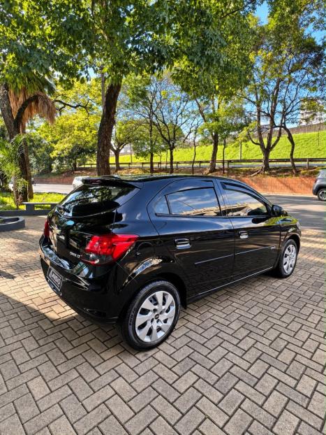 CHEVROLET Onix Hatch 1.4 4P FLEX LT, Foto 8