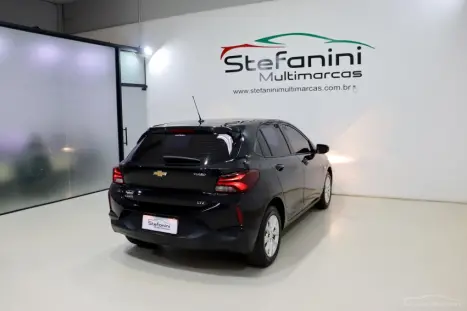CHEVROLET Onix Hatch 1.0 12V 4P FLEX LTZ TURBO, Foto 11