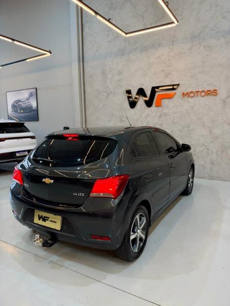 CHEVROLET Onix Hatch 1.4 4P FLEX LTZ, Foto 6