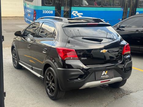 CHEVROLET Onix Hatch 1.4 4P FLEX ACTIV, Foto 5