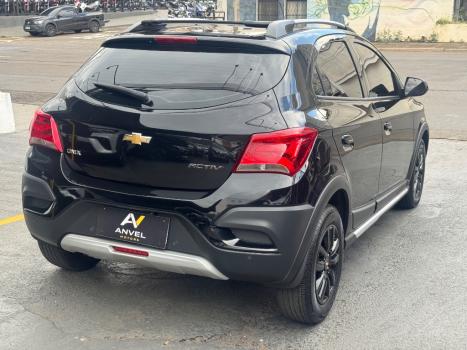CHEVROLET Onix Hatch 1.4 4P FLEX ACTIV, Foto 6