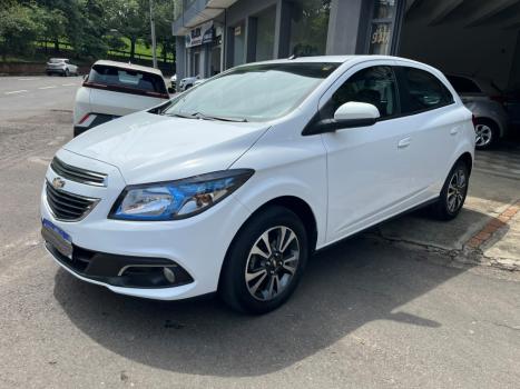 CHEVROLET Onix Hatch 1.4 4P FLEX LTZ, Foto 2