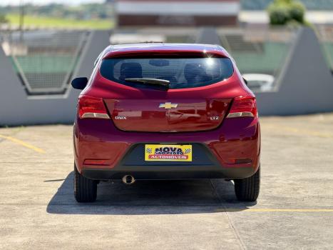 CHEVROLET Onix Hatch 1.4 4P FLEX LTZ, Foto 5