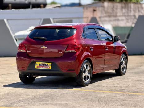 CHEVROLET Onix Hatch 1.4 4P FLEX LTZ, Foto 6