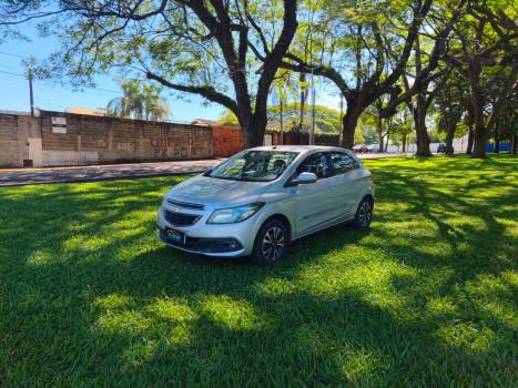 CHEVROLET Onix Hatch 1.4 4P FLEX LT, Foto 5