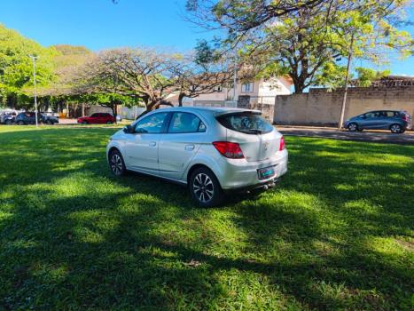 CHEVROLET Onix Hatch 1.4 4P FLEX LT, Foto 7