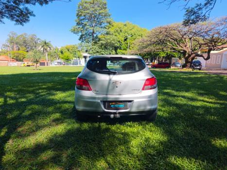 CHEVROLET Onix Hatch 1.4 4P FLEX LT, Foto 8