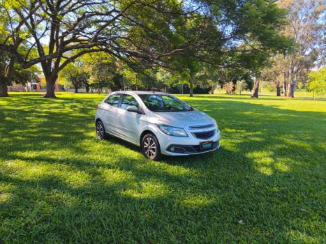 CHEVROLET Onix Hatch 1.4 4P FLEX LT, Foto 11