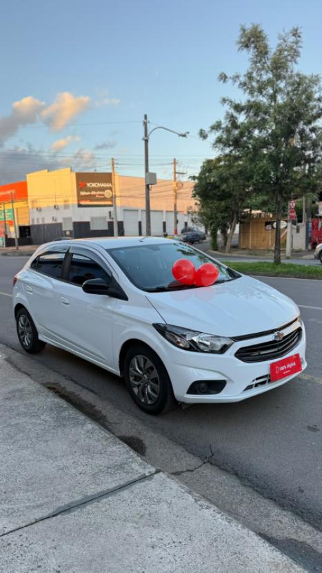 CHEVROLET Onix Hatch 1.0 4P FLEX BLACK, Foto 1