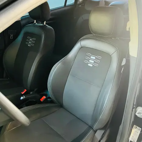 CHEVROLET Onix Sedan 1.0 4P FLEX JOY BLACK PLUS, Foto 9