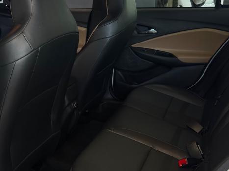 CHEVROLET Onix Sedan 1.0 12V 4P FLEX PREMIER PLUS TURBO AUTOM�TICO, Foto 9