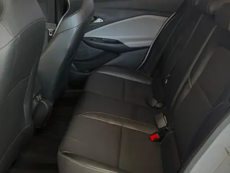 CHEVROLET Onix Sedan 1.0 12V 4P FLEX PREMIER PLUS TURBO AUTOM�TICO, Foto 9