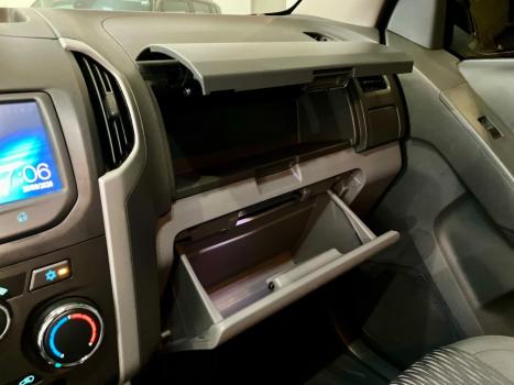 CHEVROLET S10 2.4 FLEX LT CABINE DUPLA, Foto 17