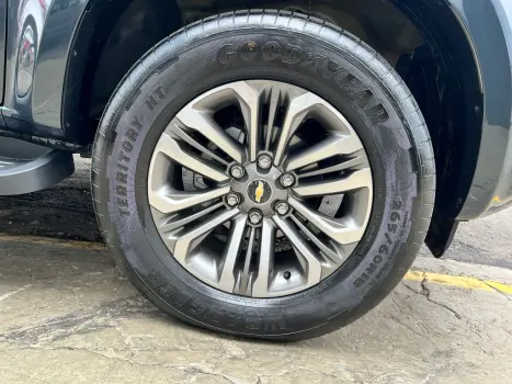 CHEVROLET S10 2.8 12V HIGH COUNTRY CABINE DUPLA 4X4 TURBO DIESEL AUTOMÁTICO, Foto 13 CHEVROLET S10 2.8 12V HIGH COUNTRY CABINE DUPLA 4X4 TURBO DIESEL AUTOMÁTICO, Foto 13