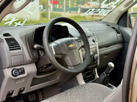 CHEVROLET S10 2.8 16V LT CABINE DUPLA 4X4 TURBO DIESEL, Foto 9