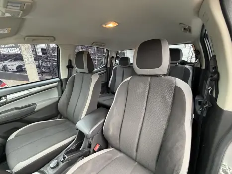 CHEVROLET S10 2.8 16V LT CABINE DUPLA TURBO DIESEL AUTOM�TICO, Foto 9