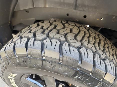 CHEVROLET S10 2.8 16V LS CABINE SIMPLES 4X4 TURBO DIESEL, Foto 4