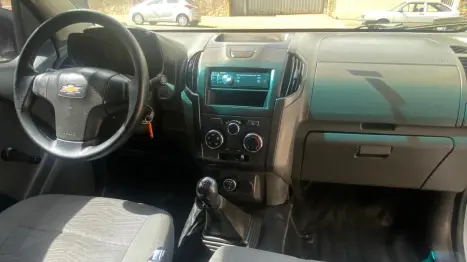 CHEVROLET S10 2.8 16V LS CABINE SIMPLES 4X4 TURBO DIESEL, Foto 10