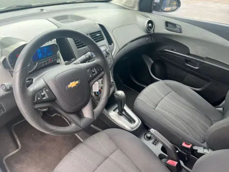 CHEVROLET Sonic Hatch 1.6 16V 4P LT FLEX AUTOMÁTICO, Foto 11 CHEVROLET Sonic Hatch 1.6 16V 4P LT FLEX AUTOMÁTICO, Foto 11