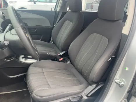 CHEVROLET Sonic Hatch 1.6 16V 4P LT FLEX AUTOMÁTICO, Foto 14 CHEVROLET Sonic Hatch 1.6 16V 4P LT FLEX AUTOMÁTICO, Foto 14