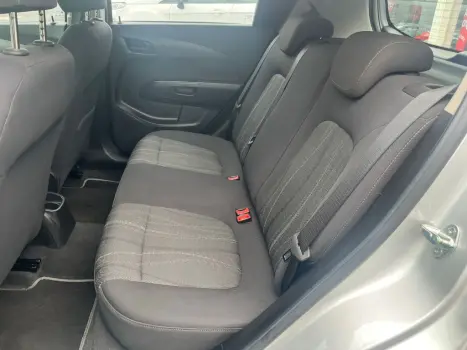 CHEVROLET Sonic Hatch 1.6 16V 4P LT FLEX AUTOMÁTICO, Foto 16 CHEVROLET Sonic Hatch 1.6 16V 4P LT FLEX AUTOMÁTICO, Foto 16