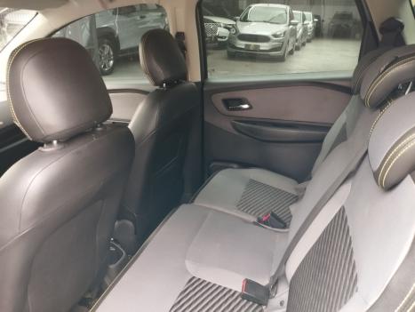 CHEVROLET Spin 1.8 4P FLEX ACTIVE7 7 LUGARES AUTOMÁTICO, Foto 12 CHEVROLET Spin 1.8 4P FLEX ACTIVE7 7 LUGARES AUTOMÁTICO, Foto 12