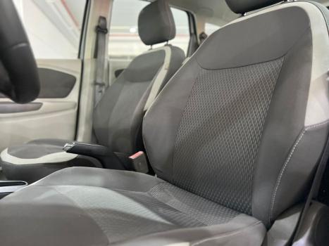 CHEVROLET Spin 1.8 4P FLEX LT AUTOMÁTICO, Foto 5 CHEVROLET Spin 1.8 4P FLEX LT AUTOMÁTICO, Foto 5