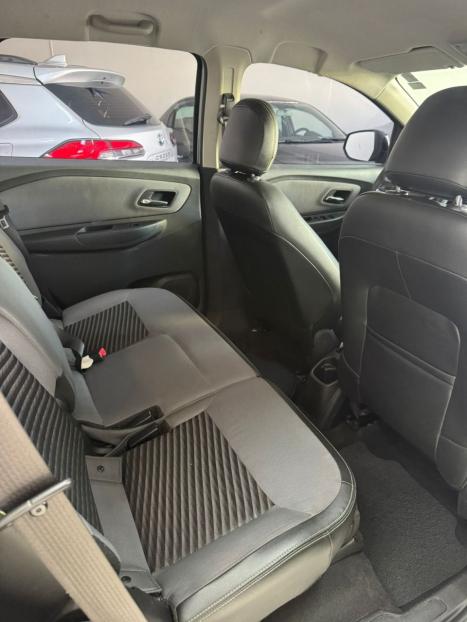 CHEVROLET Spin 1.8 4P FLEX ACTIV5 AUTOM�TICO, Foto 11