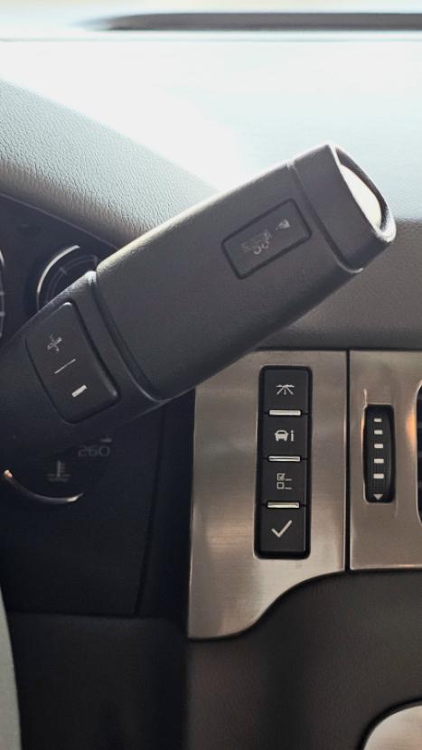 CHEVROLET Suburban 5.3 V8 4P 4X4 LT AUTOM�TICO, Foto 18